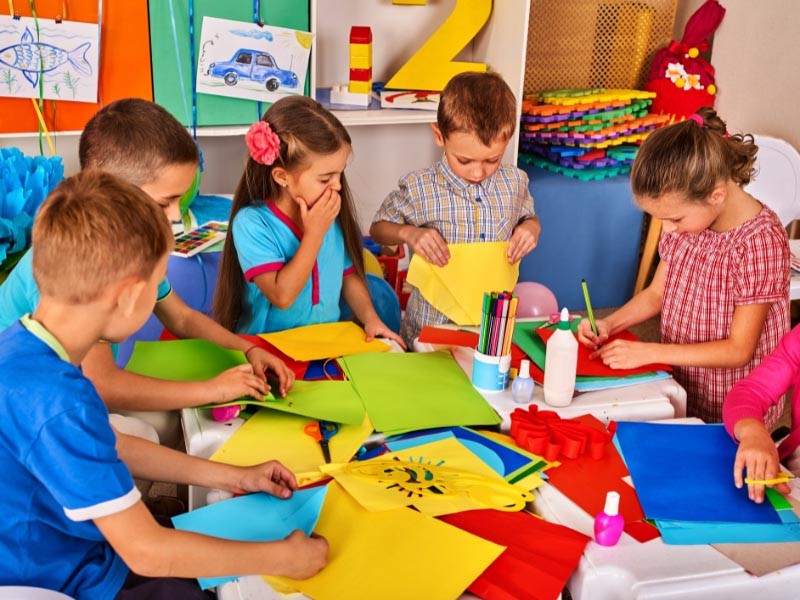 Creative Craft Projects to Keep Your Kids Engaged Indoors
